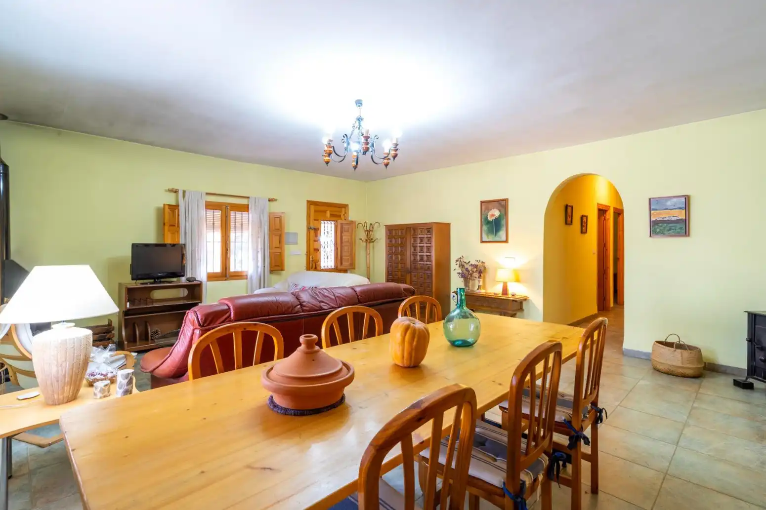 Menjador de Casa o xalet en venda en Mula amb Parquet, Terrassa i Moblat