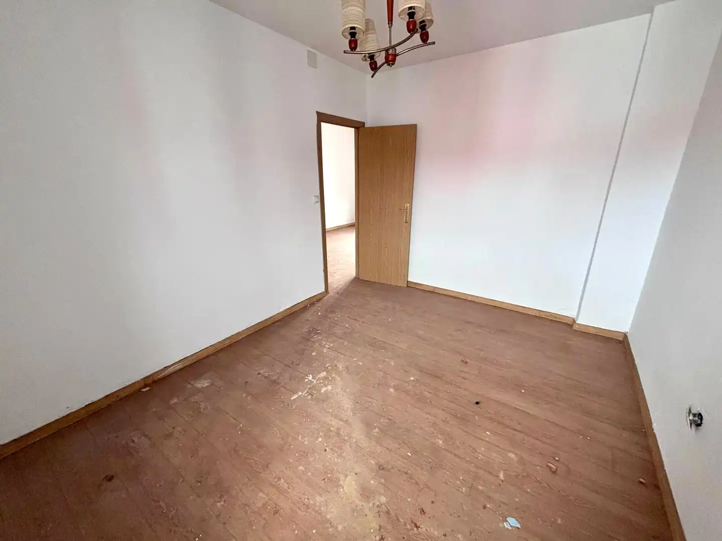 Dormitori de Pis en venda en Gijón  amb Parquet