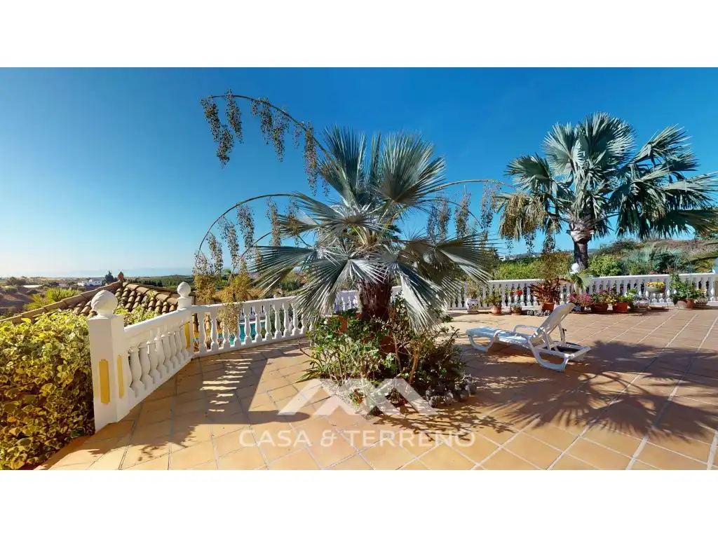 Terraza de Casa o chalet en venta en Vélez-Málaga con Jardín privado, Terraza y Piscina