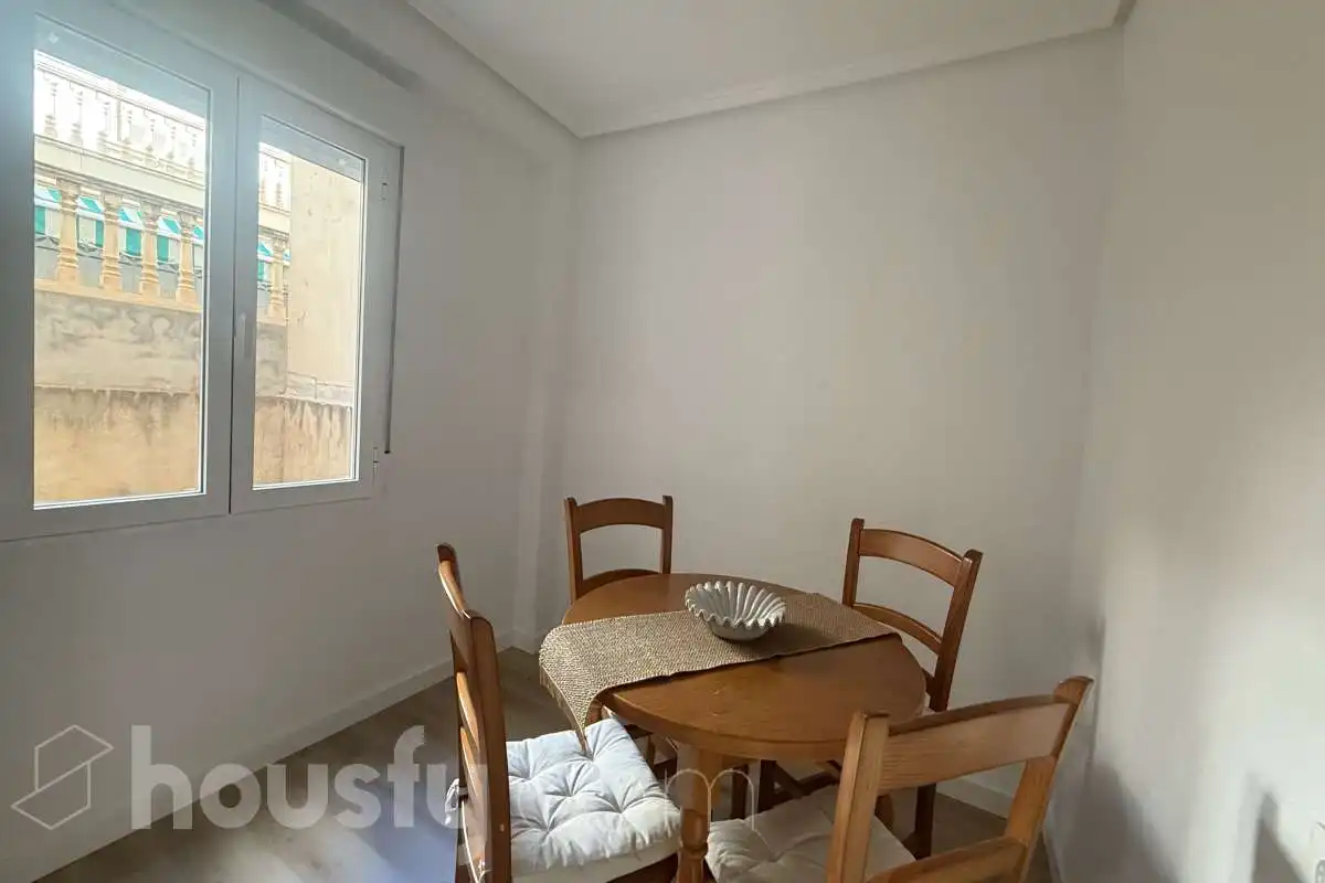 Esszimmer von Wohnung zur Miete in Torrevieja mit Parkett, Terrasse und Möbliert