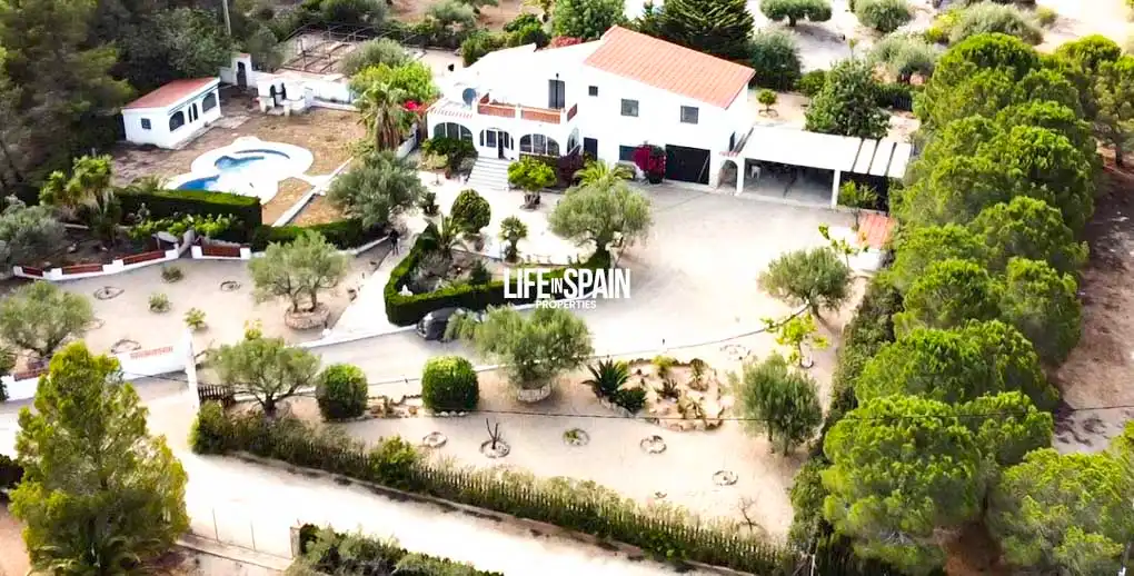 Villa avec piscine à vendre à L'Ampolla
