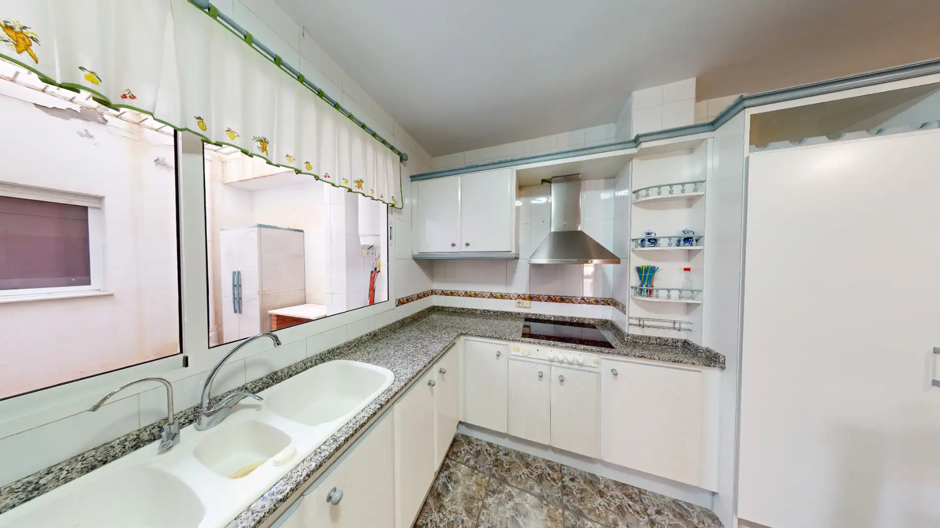 Cocina de Casa adosada en venta en Almería con Terraza, Amueblado y Horno