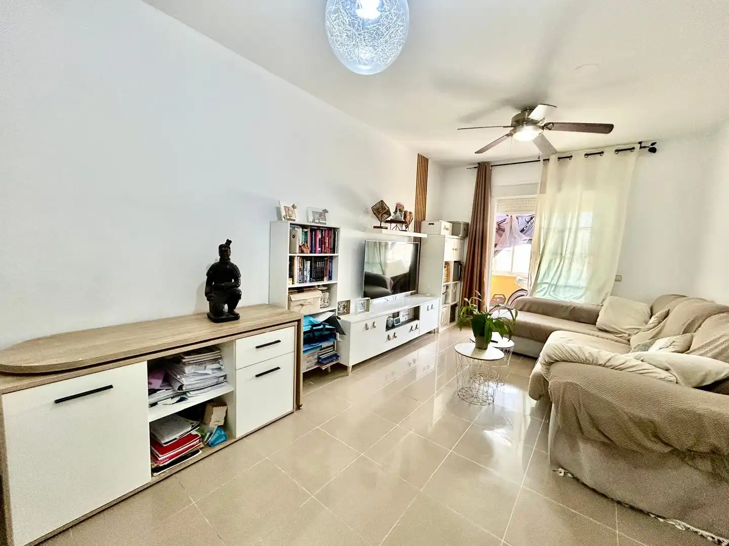 Living room of Flat for sale in Roquetas de Mar  with Air Conditioner, Terrace and Community pool