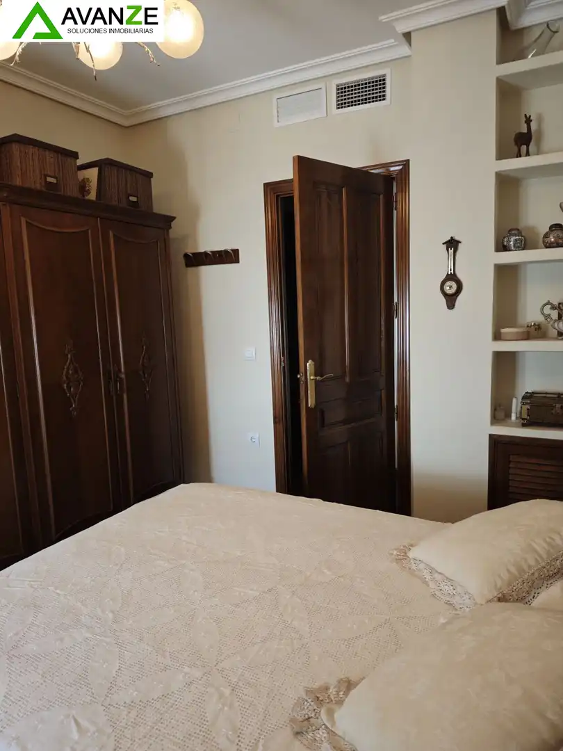 House with terrace for sale in Villanueva del Fresno, imagen 57