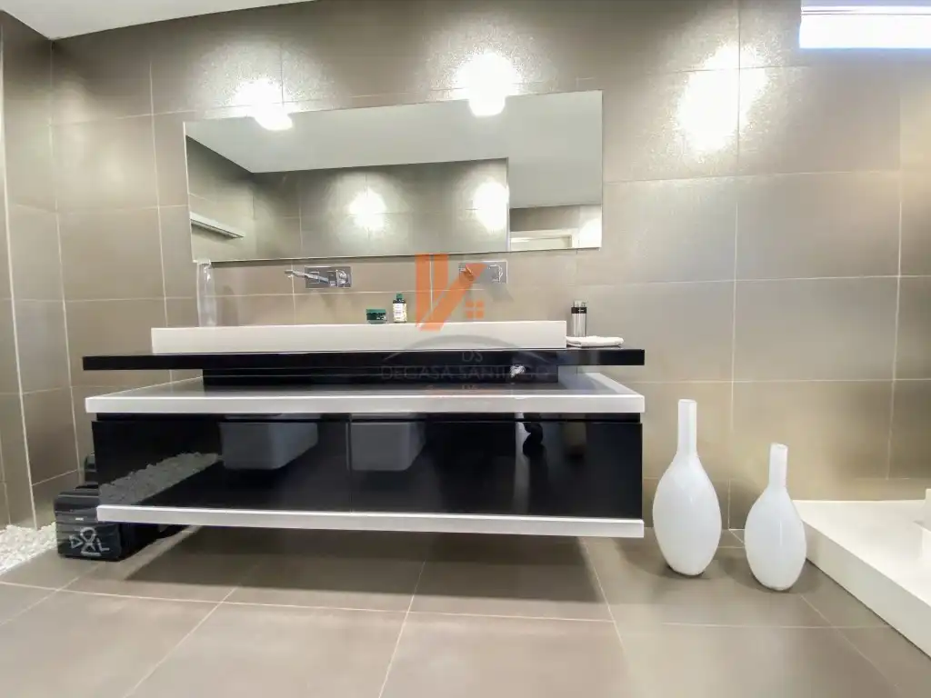 Baño de Casa o chalet en venta en Ames con Jardín privado, Terraza y Piscina
