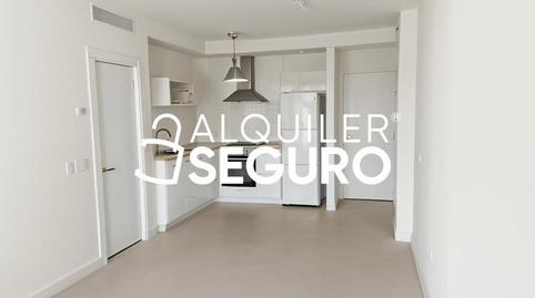 Foto 2 de Piso de alquiler en Árbol del Caucho, Nueva Almería - Cortijo Grande - Vega de Acá, Almería Capital