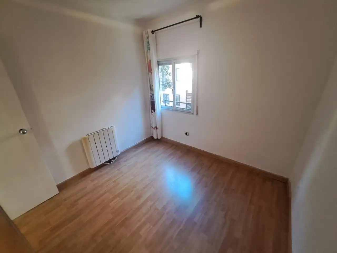 Bedroom of Flat for sale in Zaragoza  with Air Conditioner, Heating and Parquet flooring