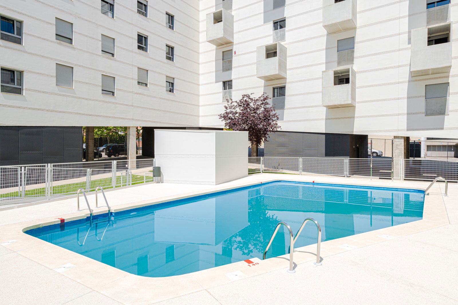 Swimming pool of Flat to rent in  Madrid Capital  with Terrace and Storage room