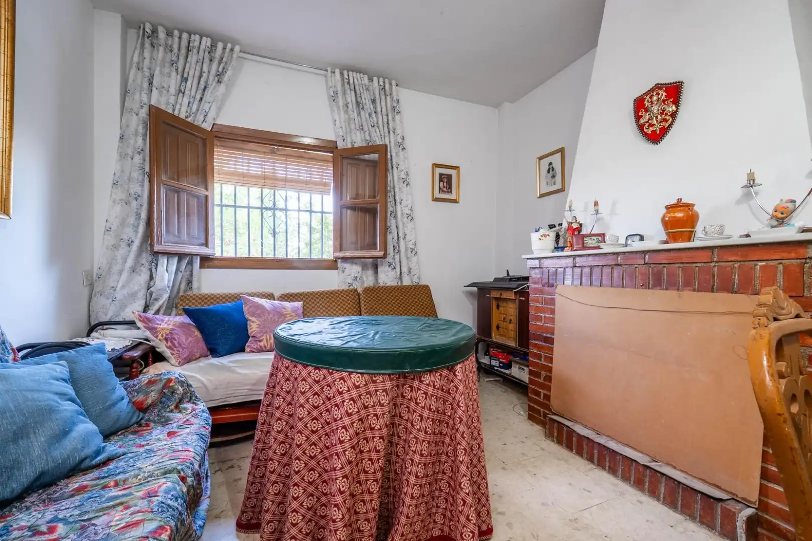Wohnzimmer von Country house zum Verkauf in Las Gabias mit Privatgarten, Terrasse und Abstellraum