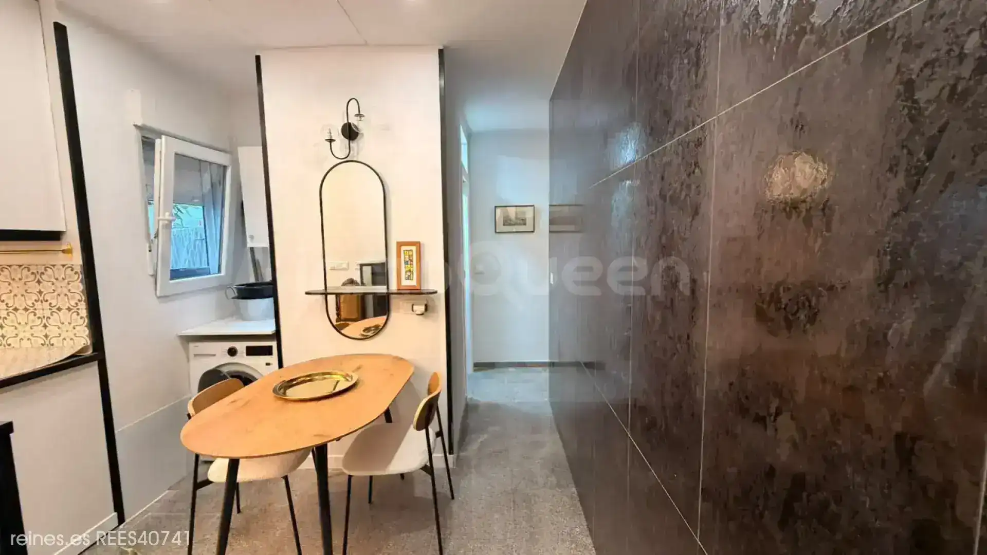 Cuina de Apartament de lloguer en Madrid amb Calefacció i Moblat