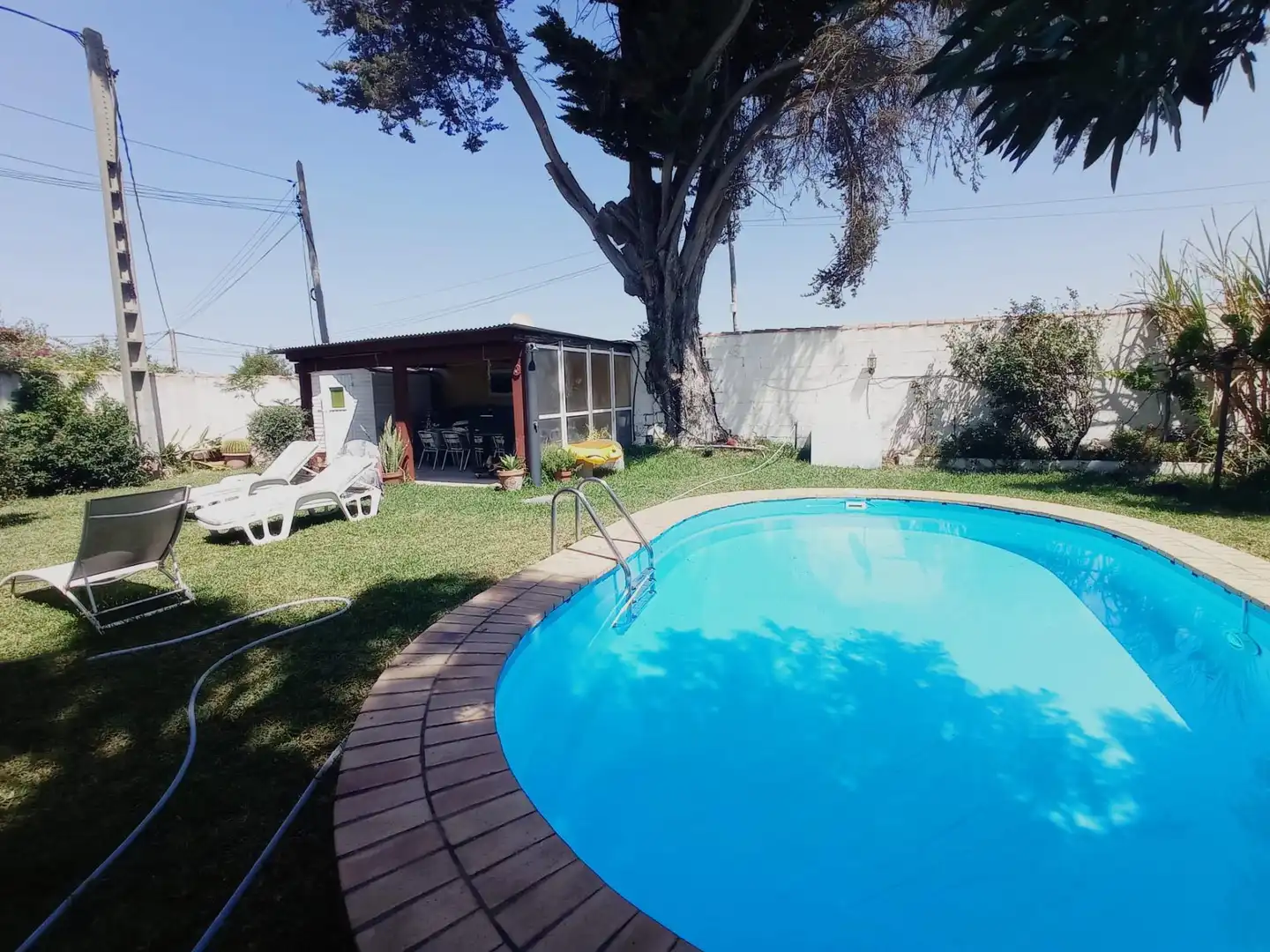 Piscina de Casa o xalet en venda en Chiclana de la Frontera amb Aire condicionat, Jardí privat i Terrassa