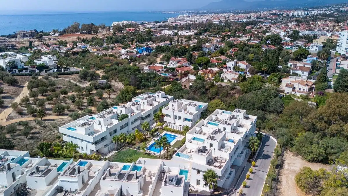 Casa adosada en venta en Las Encinas, Río Real