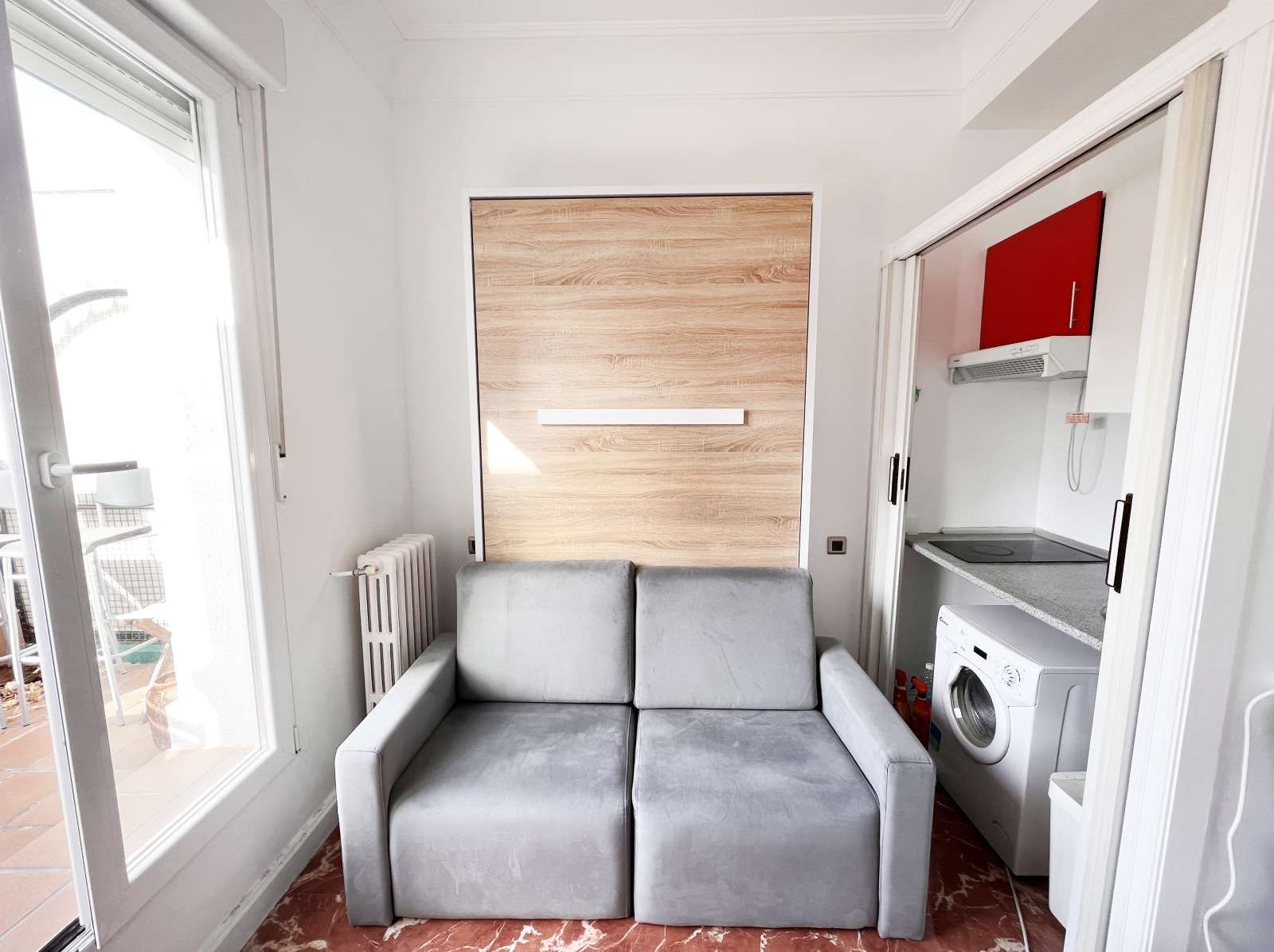 Dormitori de Estudi per a compartir en  Madrid Capital amb Aire condicionat i Terrassa