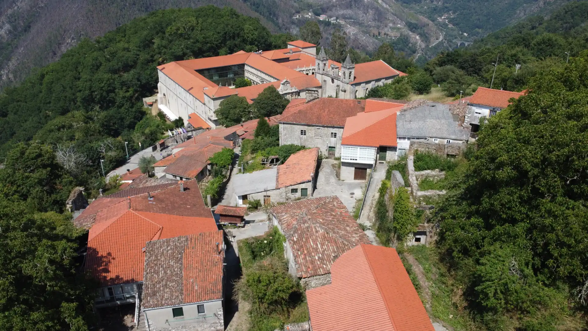 Casa rústica en venda a Nogueira de Ramuín