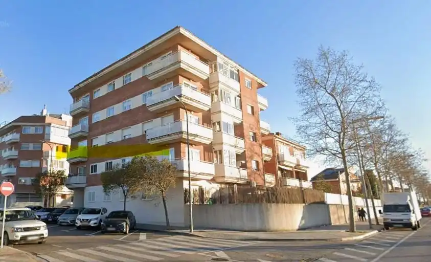 Vista exterior de Pis en venda en Reus amb Aire condicionat, Calefacció i Balcó