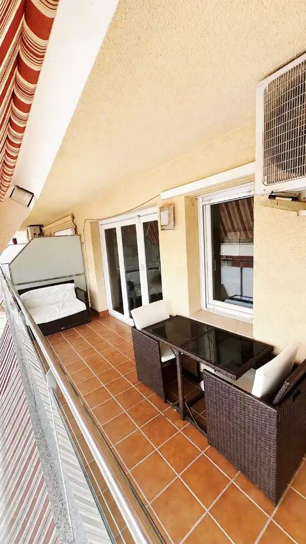 Appartamento con terrazza in vendita a Avinguda del Mar, imagen 6
