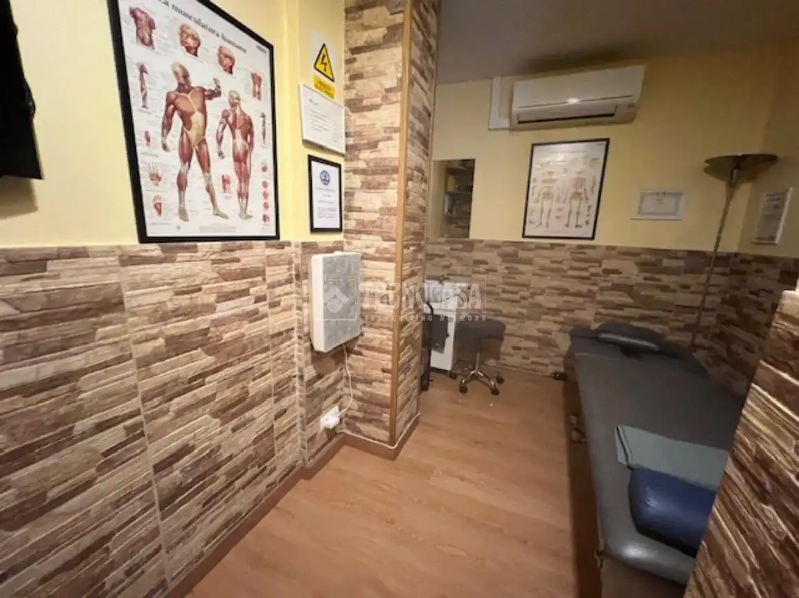 Premises for sale in  Madrid Capital  with Air Conditioner