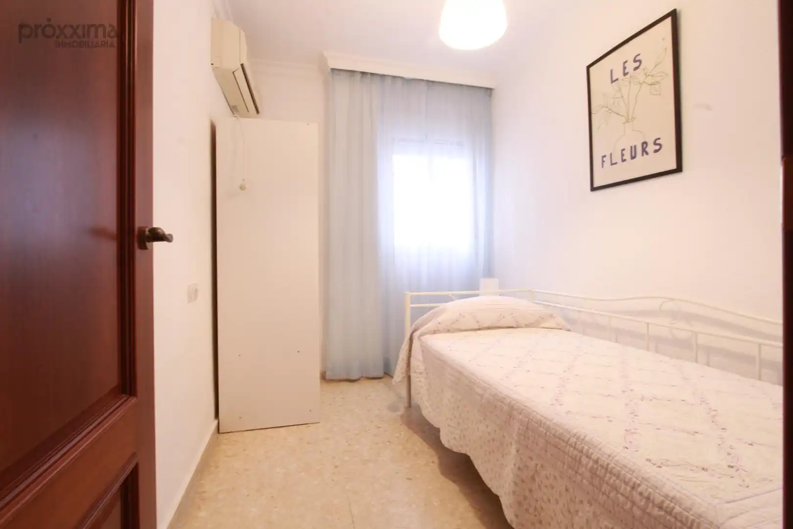 Schlafzimmer von Wohnung zur Miete in Casco Antiguo
