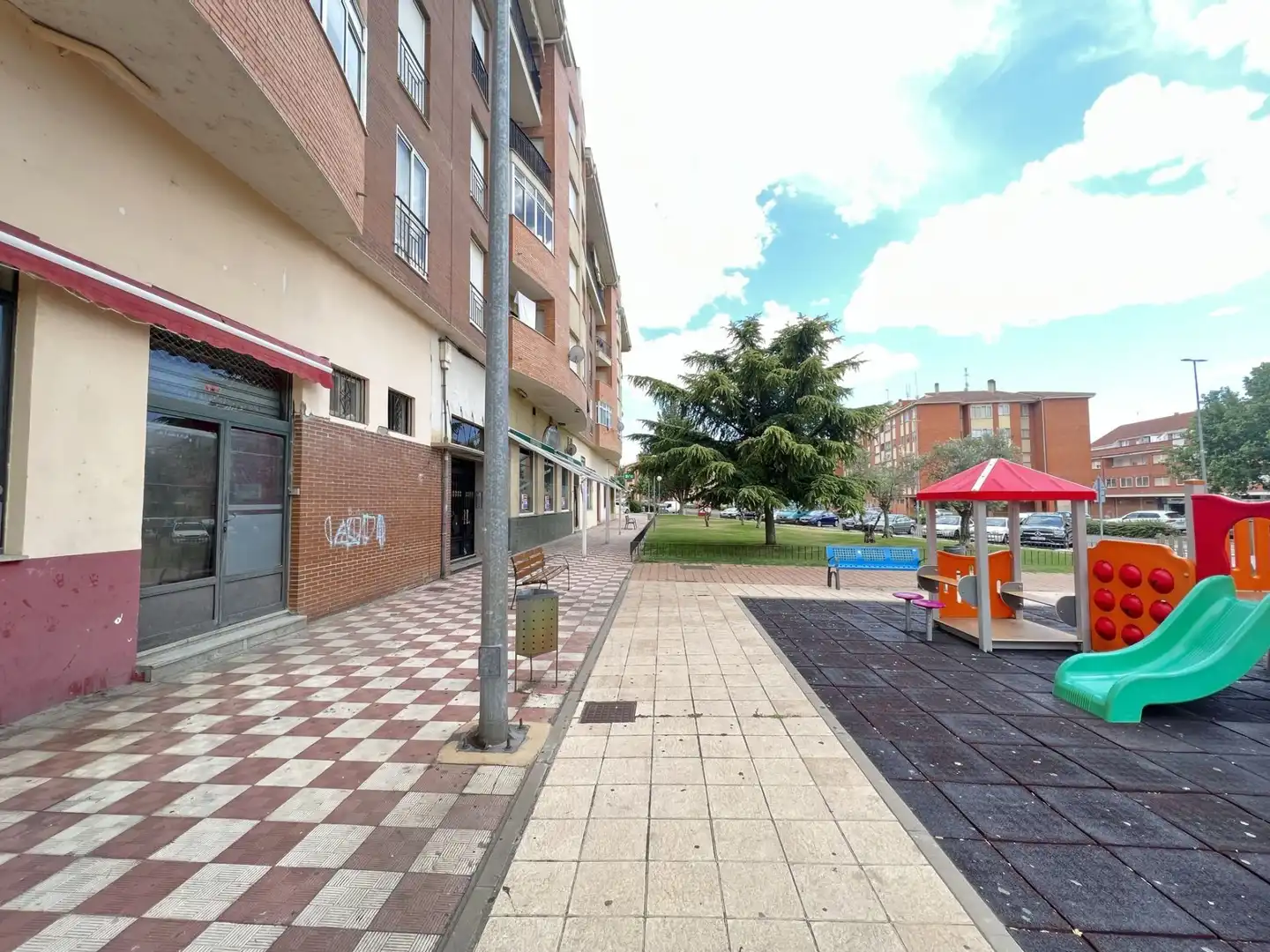 Local comercial de lloguer a Benavente, imagen 3