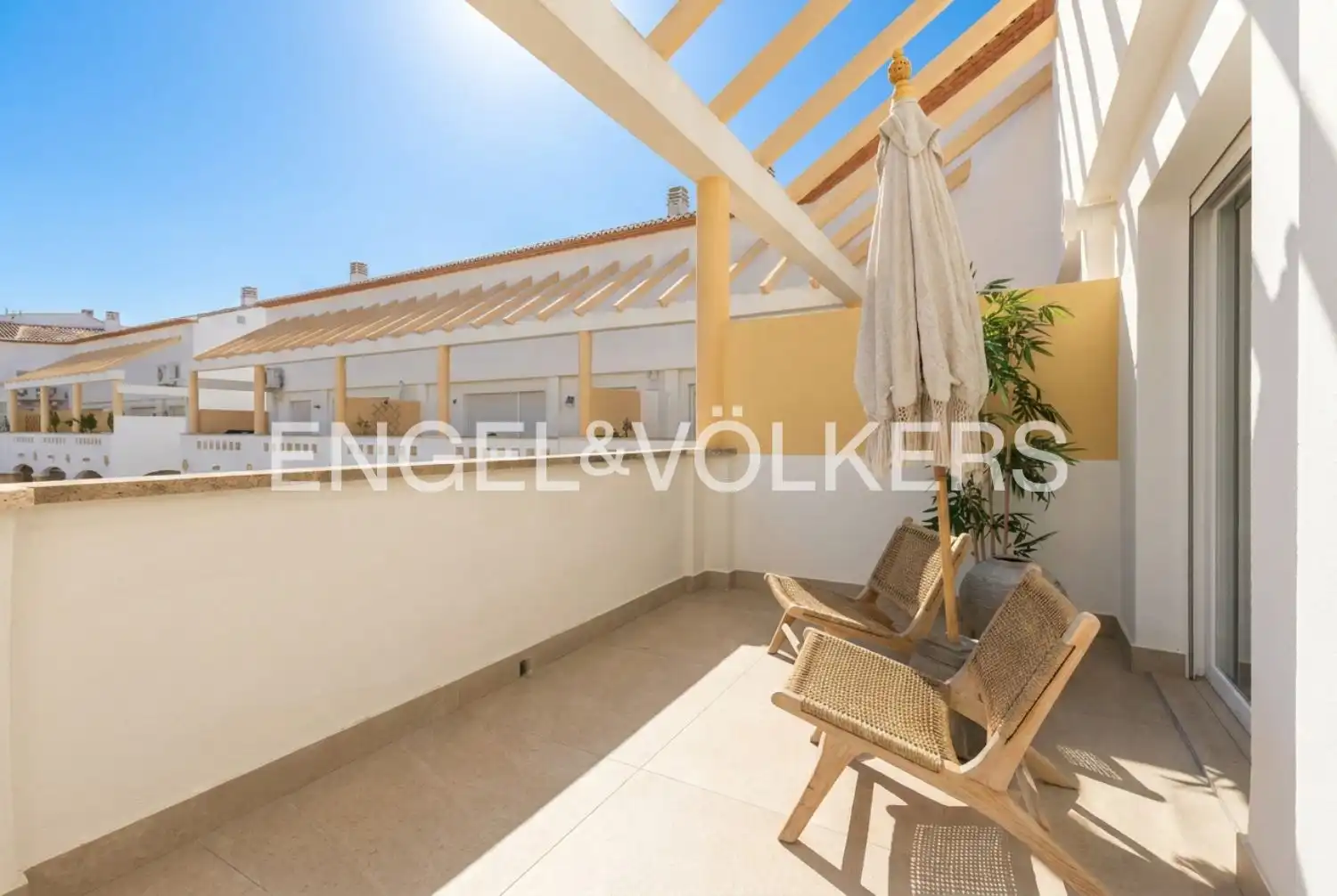 Terrasse von Wohnung zum Verkauf in Jávea / Xàbia mit Klimaanlage, Heizung und Schwimmbad