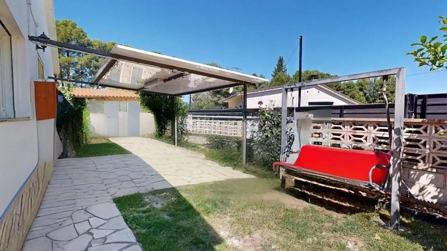 Aparcament de Casa o xalet en venda en Cuarte de Huerva amb Aire condicionat, Jardí privat i Terrassa