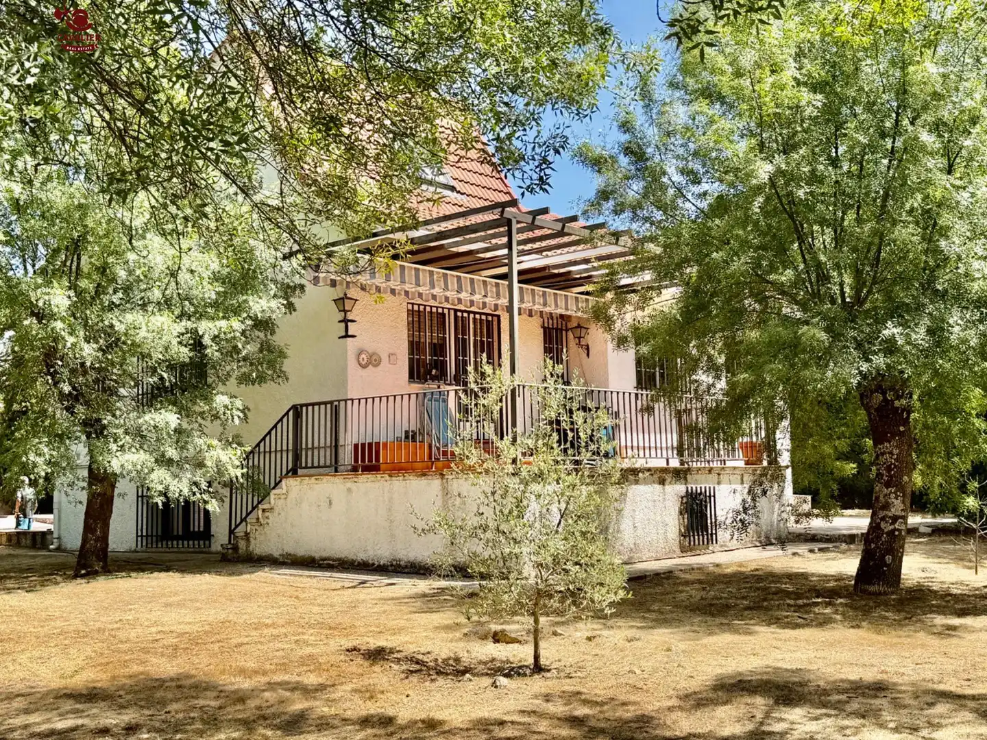 Vista exterior de Casa o xalet en venda en Guadarrama amb Calefacció, Jardí privat i Terrassa