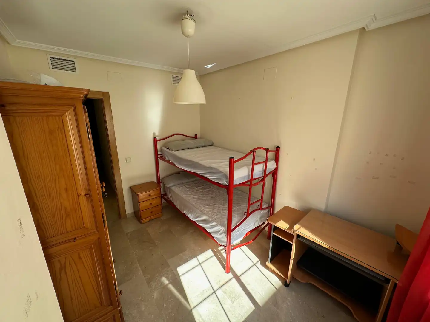 Habitación de Piso en venta en Jaén con Aire acondicionado, Calefacción y Trastero