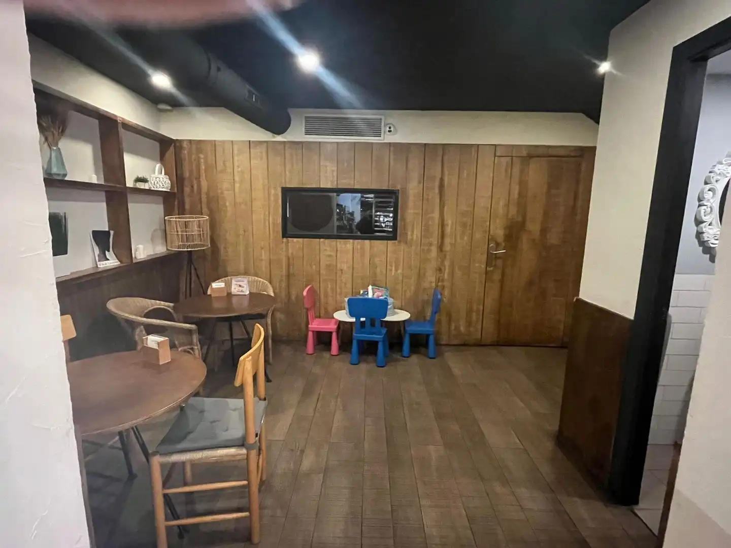 Business premises for transfer in Eixample, imagen 10