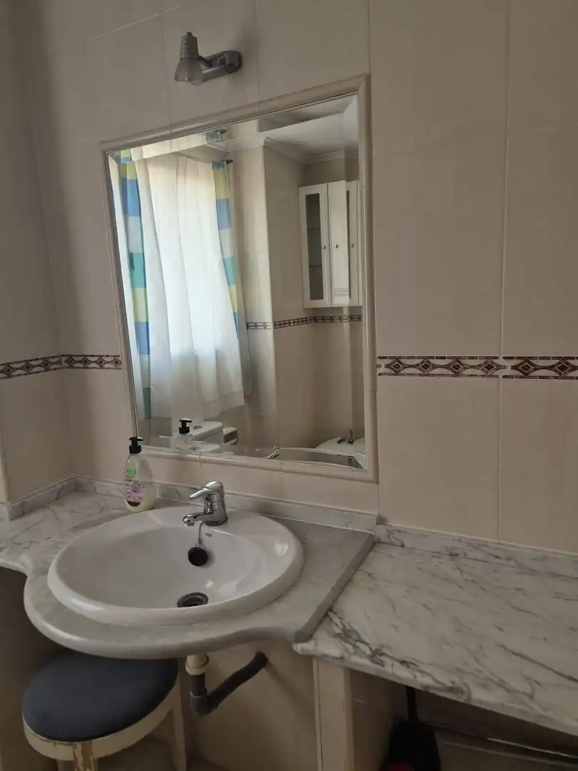 Baño de Piso de alquiler en Badajoz con Amueblado