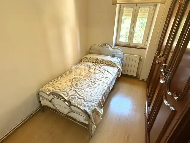 Habitación de Piso en venta en Madrid con Calefacción y Jardín privado