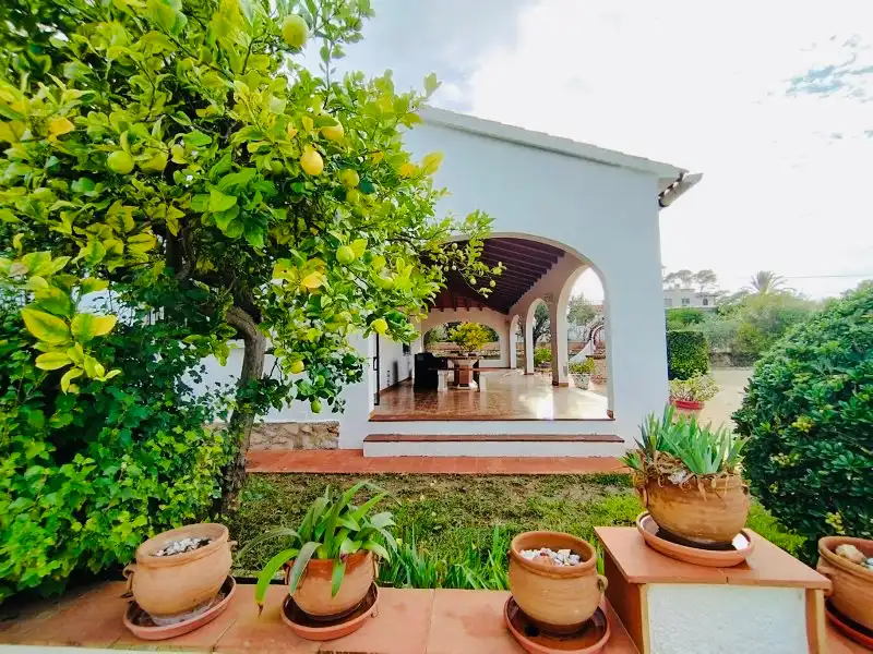 Garden of Houses for sale in Dénia  with Air Conditioner, Heating and Private garden