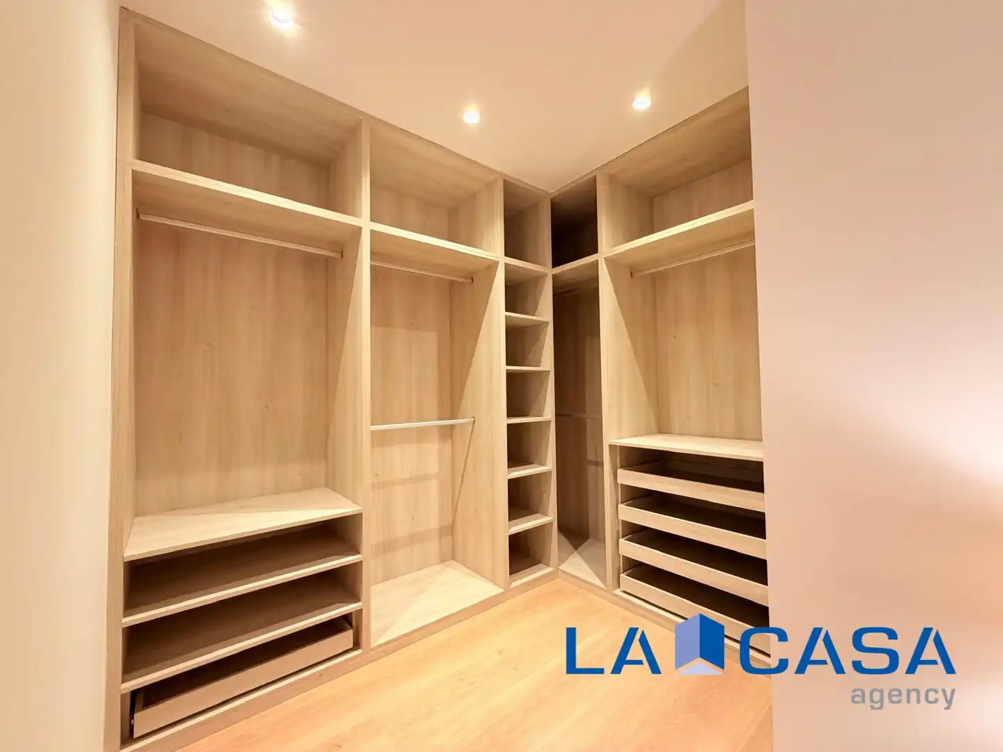 Planta baja en venta en Madrid con Calefacción