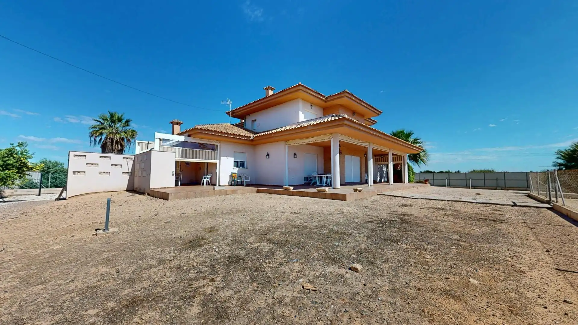 Vista exterior de Casa o chalet en venta en San Pedro del Pinatar con Piscina comunitaria
