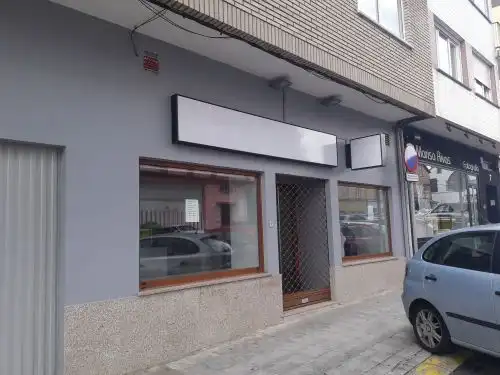 Local comercial en venta en Piñeiros- Freixeiro, imagen 8