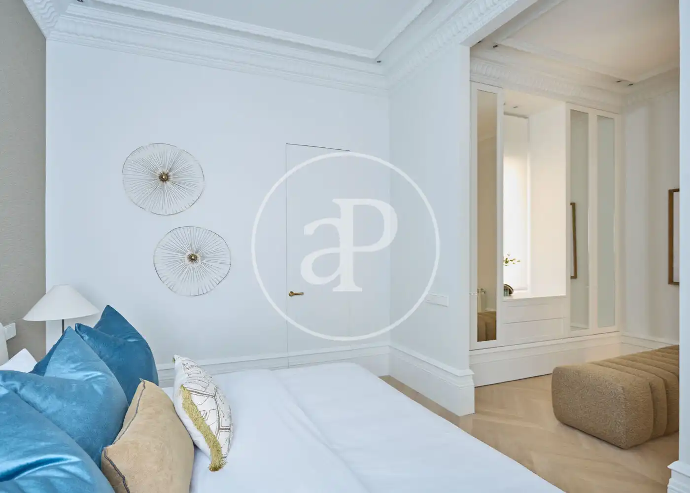 Bedroom of Flat for sale in Madrid  with Air Conditioner, Heating and Balcony