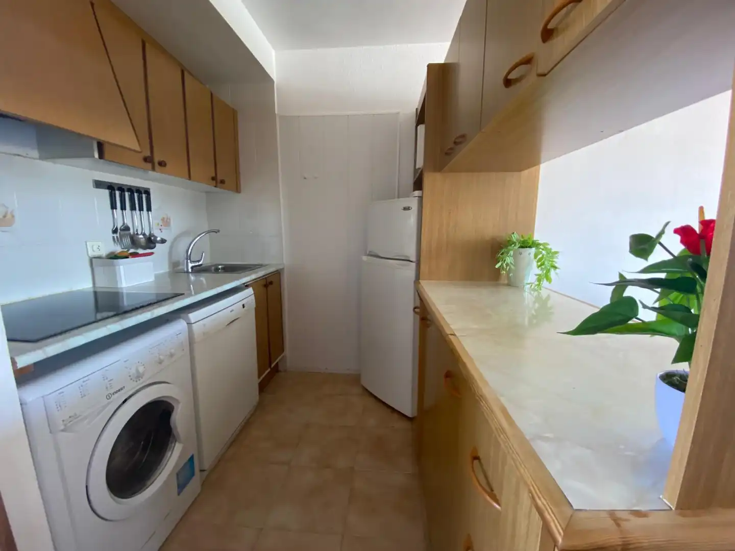 Cocina de Piso en venta en Roses con Terraza, Piscina y Amueblado