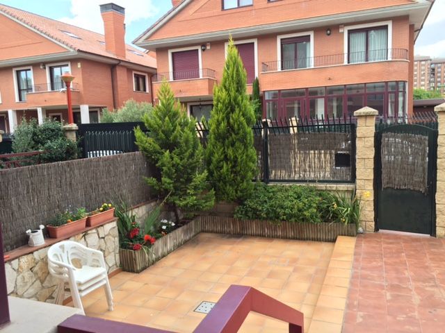 Terrace of Single-family semi-detached for sale in Burgos Capital  with Private garden, Terrace and Storage room