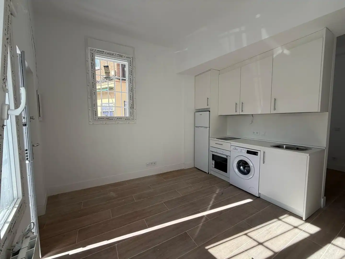 Cocina de Piso de alquiler en  Madrid Capital con Horno