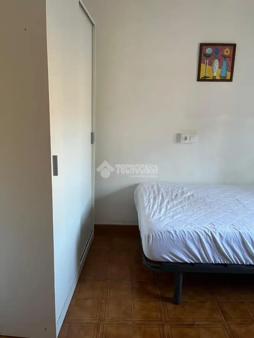 Habitación de Piso en venta en Granada con Aire acondicionado y Balcón