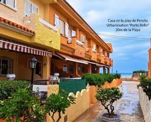 Exterior view of Single-family semi-detached to rent in Sueca  with Terrace and Balcony