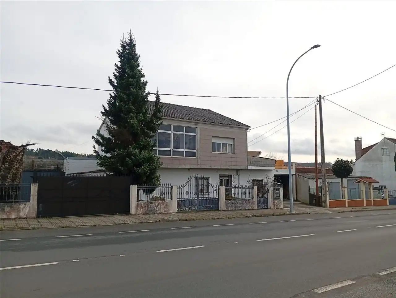 House for sale in Lalín