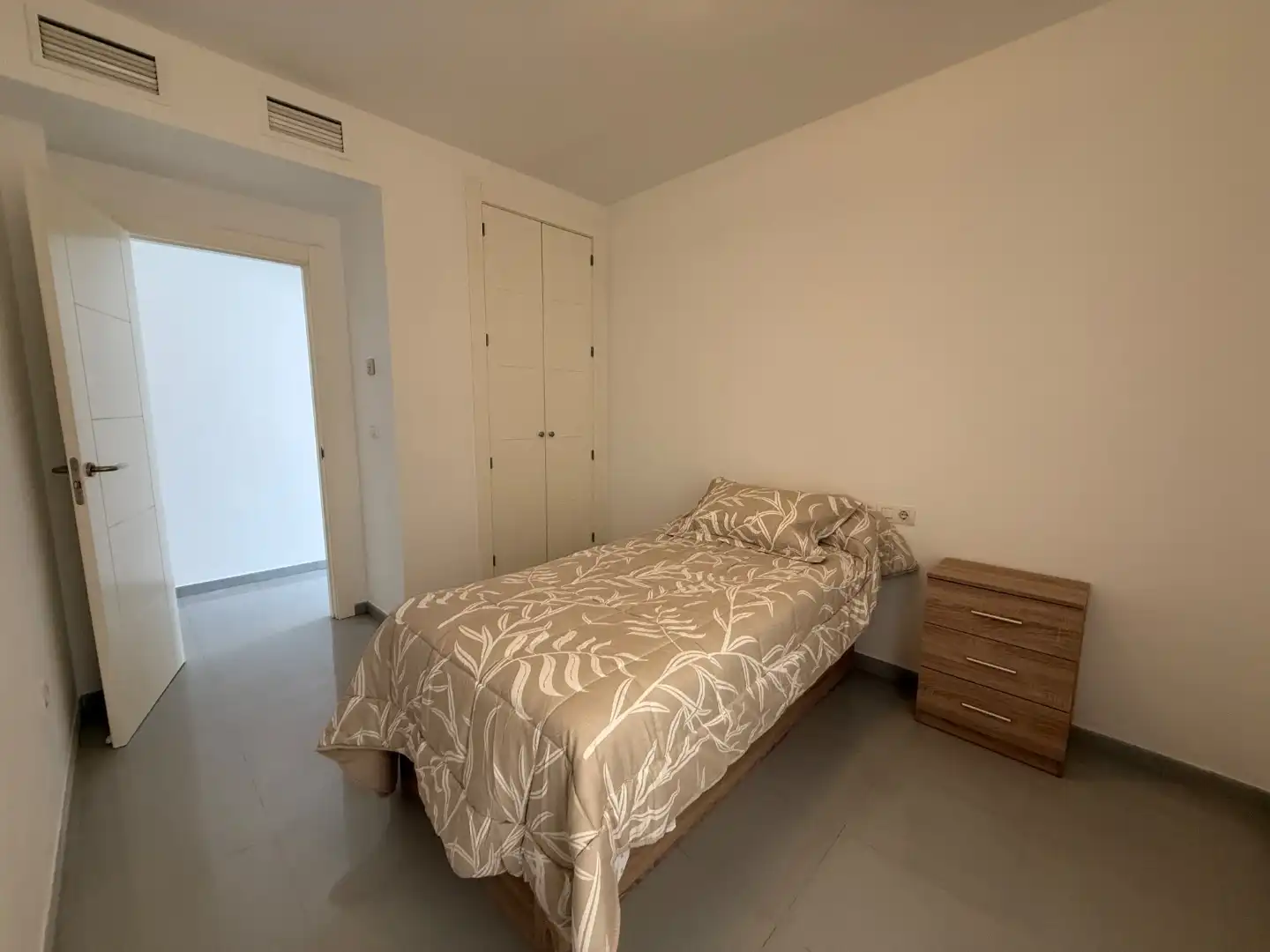 Bedroom of Flat for sale in Motril  ciudad
