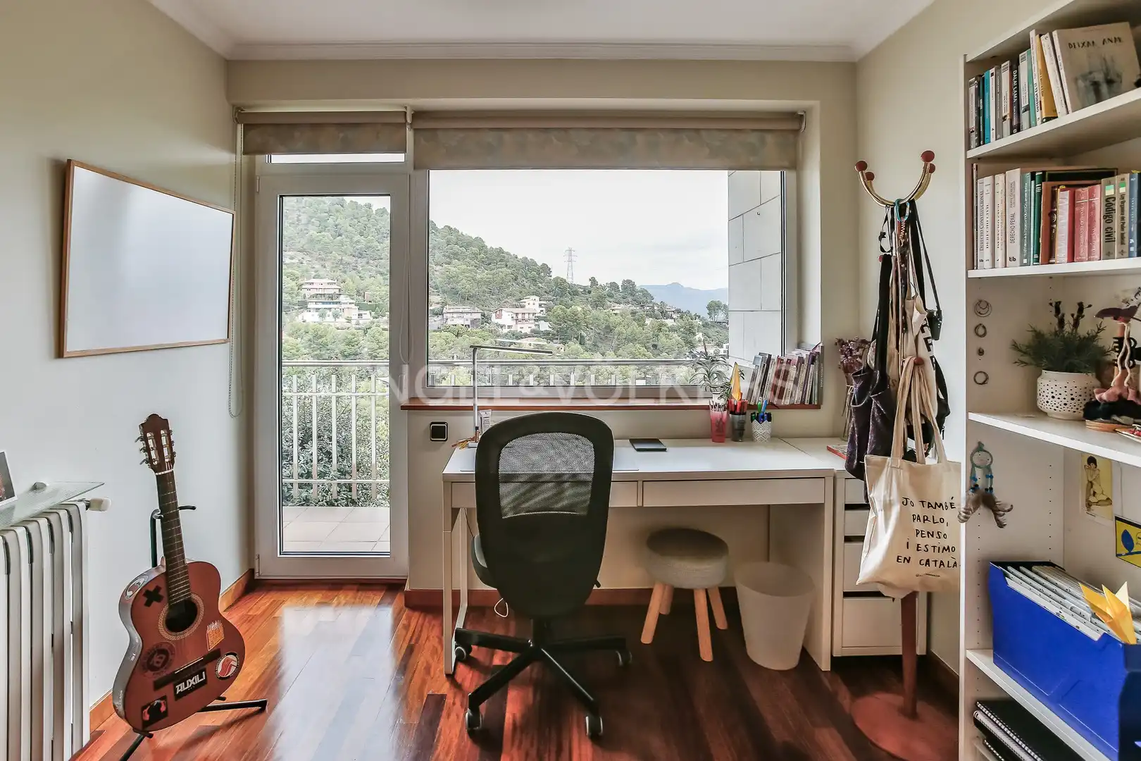 Habitación de Casa o chalet en venta en Santa Coloma de Cervelló con Calefacción, Jardín privado y Parquet