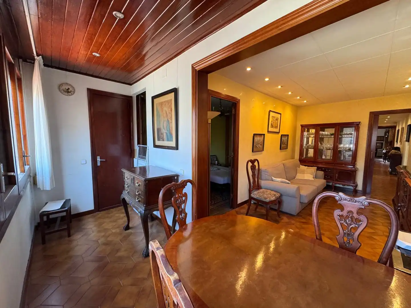 Comedor de Piso en venta en Barcelona con Parquet, Amueblado y Horno