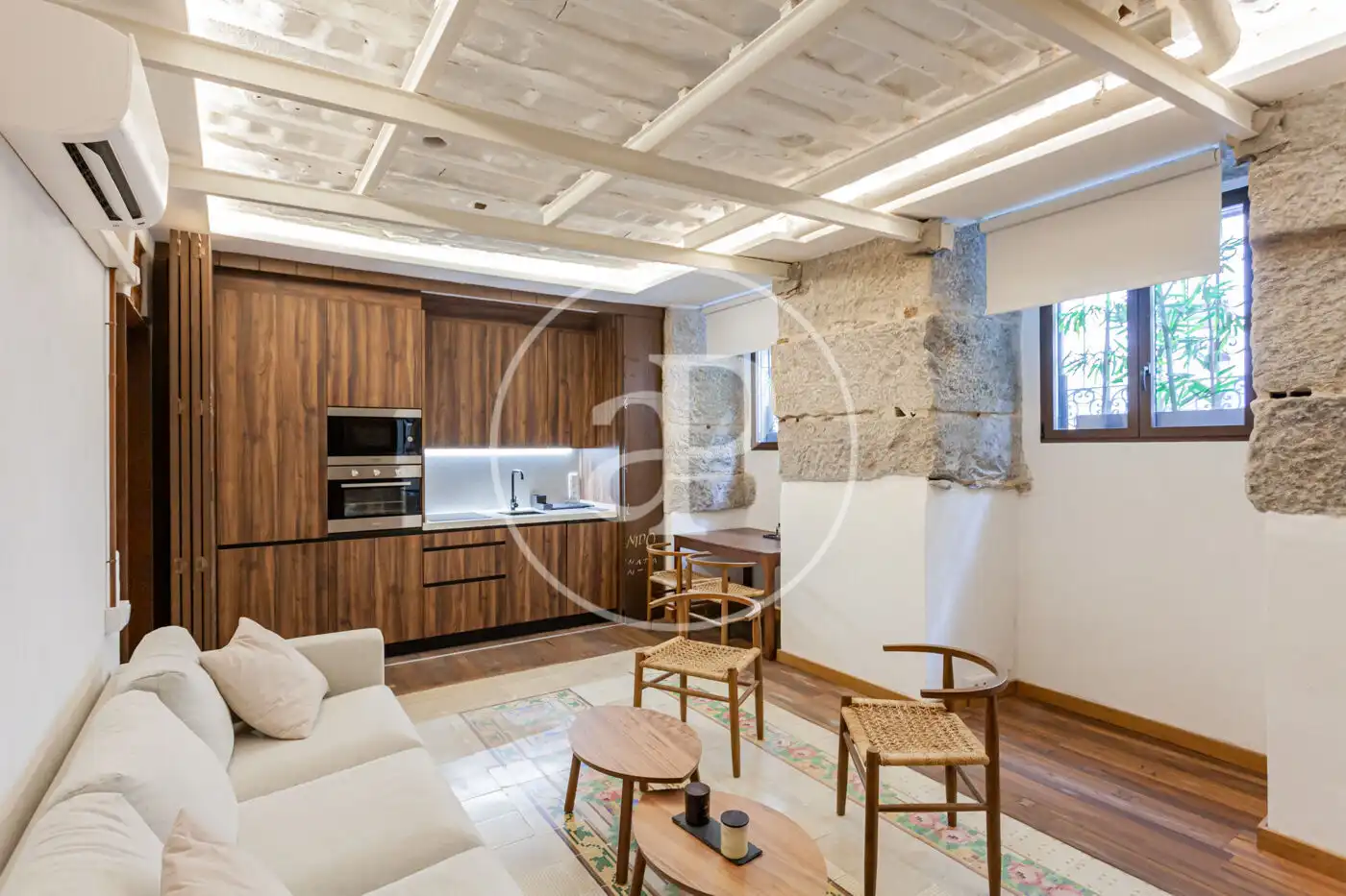 Living room of Flat for sale in Madrid  with Air Conditioner, Heating and Furnished