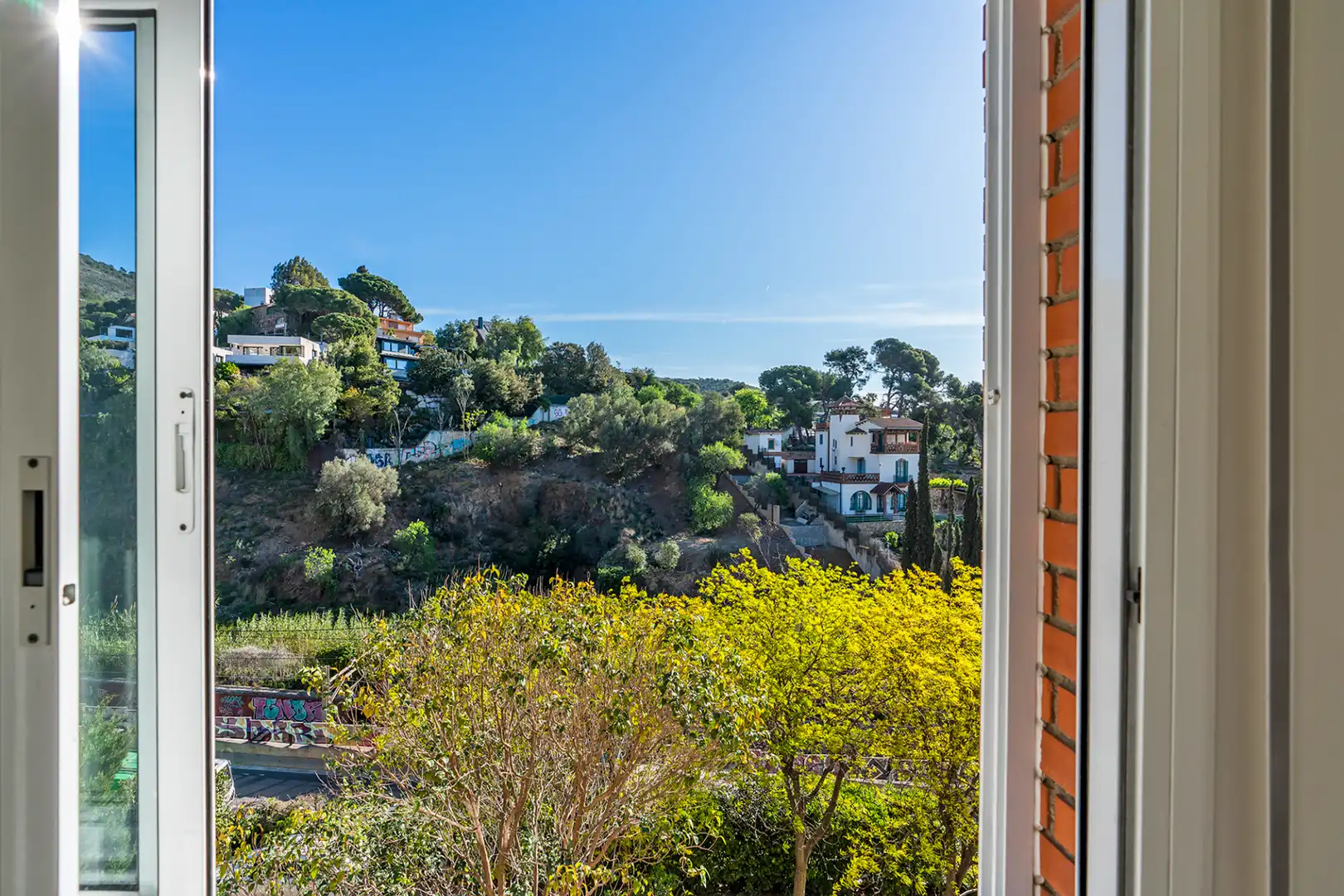 Exterior view of Detached homes for rent in Barcelona  with Air Conditioner, Heating and Terrace
