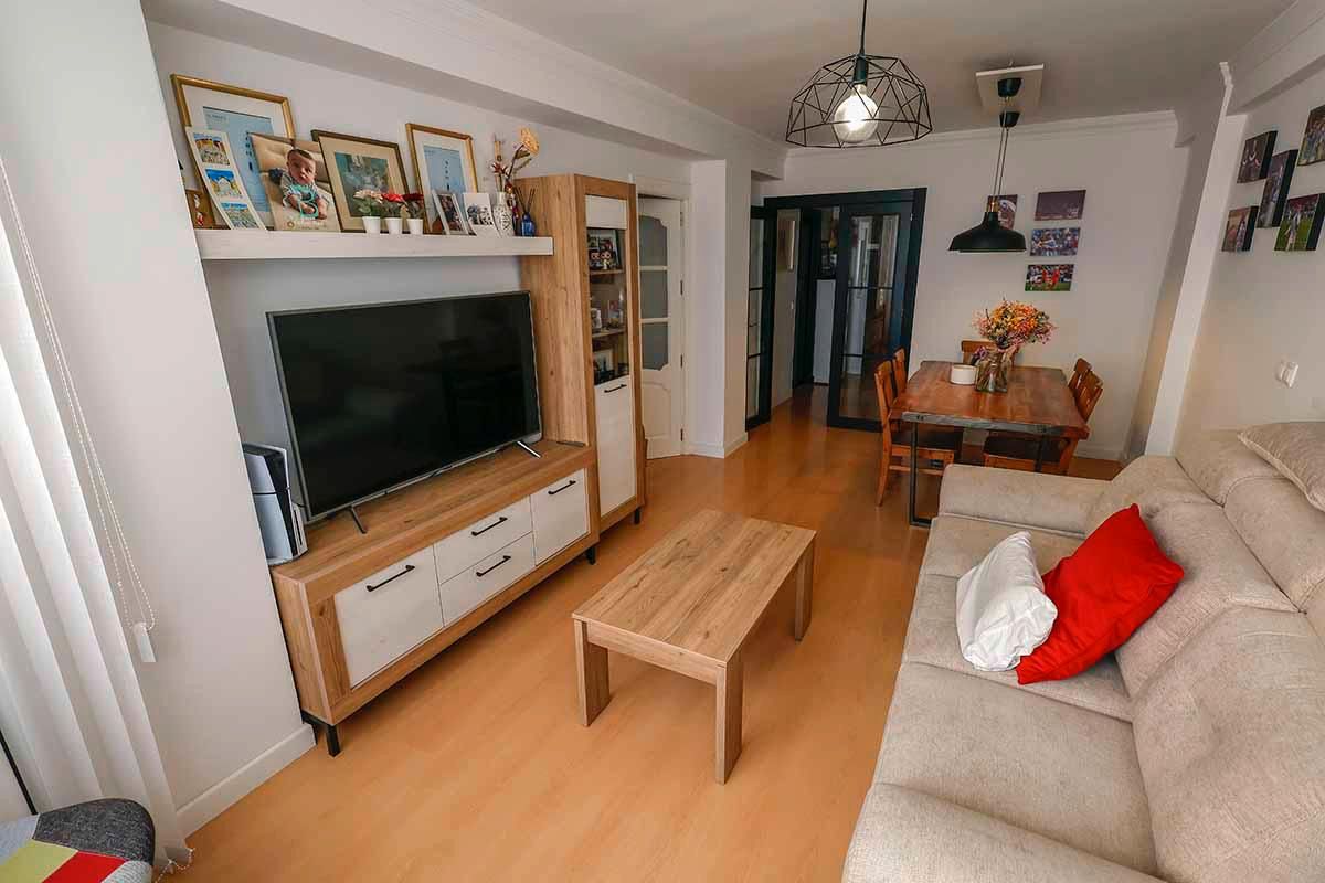 Living room of Flat for sale in Málaga Capital  with Air Conditioner, Parquet flooring and Furnished