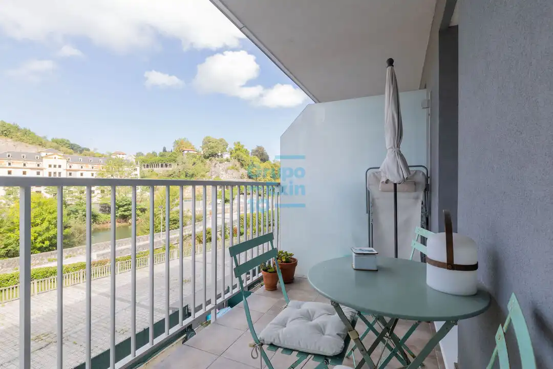 Terraza de Piso en venta en Donostia - San Sebastián  con Calefacción, Terraza y Trastero