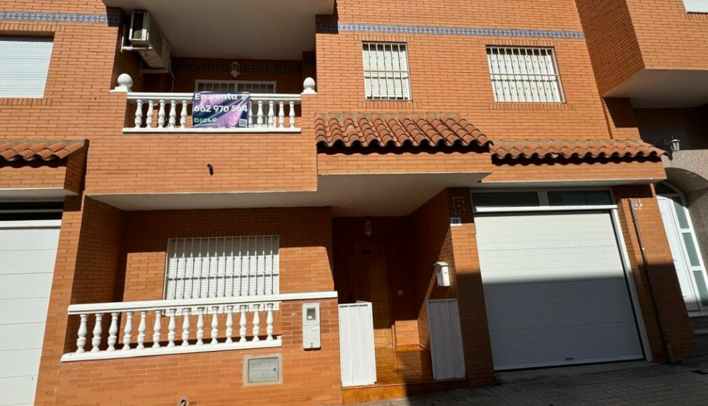 Vista exterior de Dúplex en venda en El Ejido