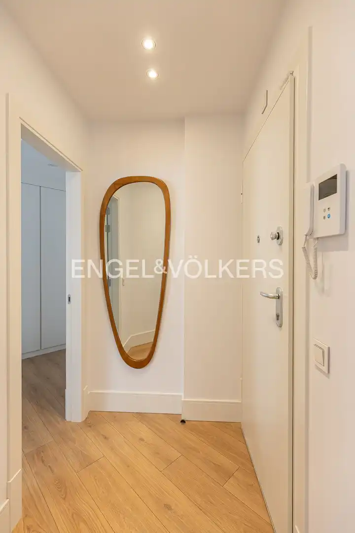 Flat for rent in Madrid  with Air Conditioner, Heating and Storage room